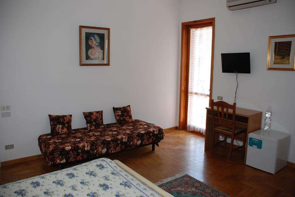 B&B Al Giardino Lecce Rum bild